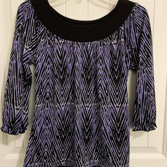 WORTHINGTON Top Blouse black Purple Flowy Jersey Print PS - Picture 2 of 8